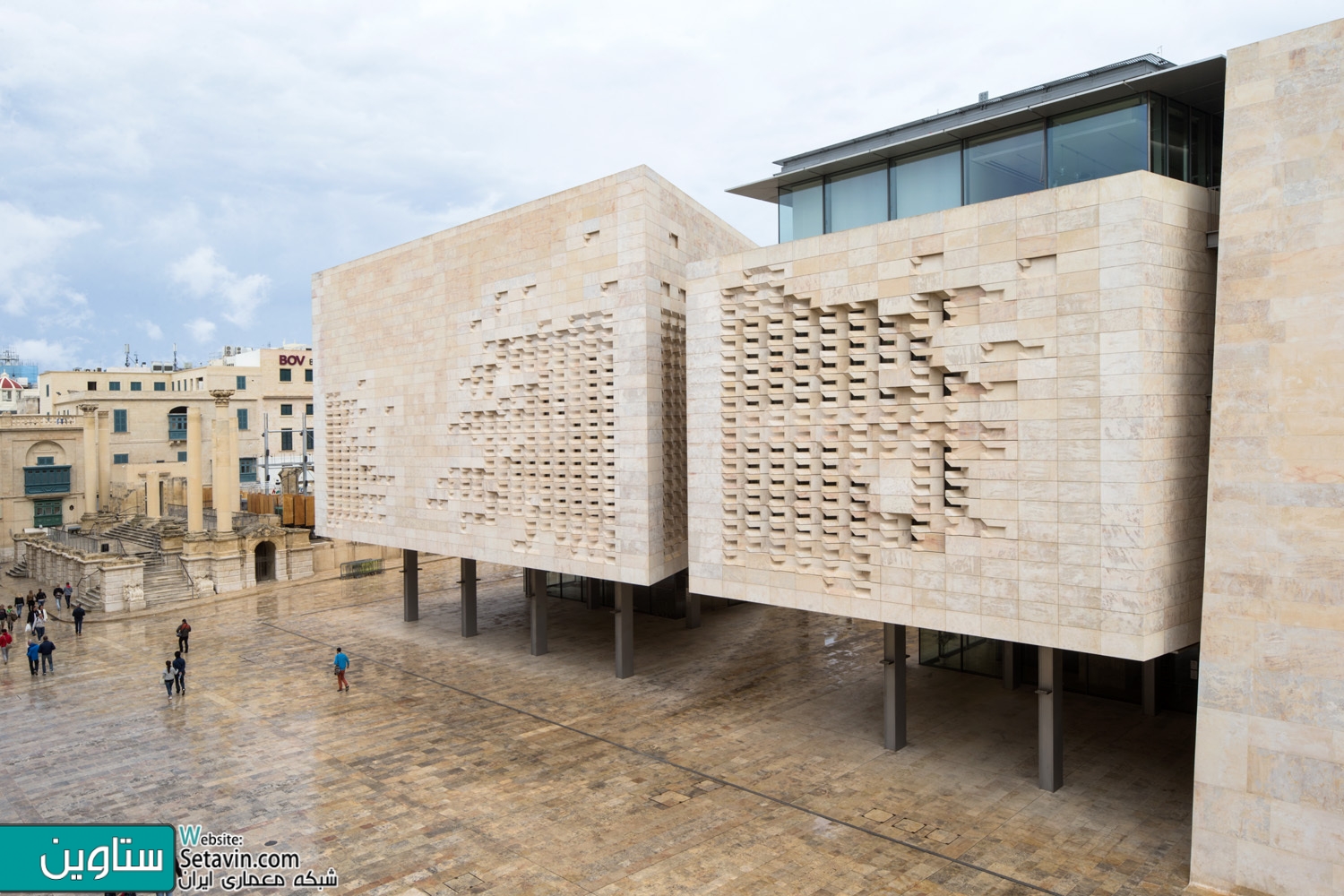 نگاهی به Valletta City Gate اثری از رنزو پیانو