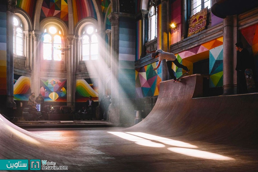 تبدیل کلیسای 100 ساله به زمین اسکیت رنگارنگ