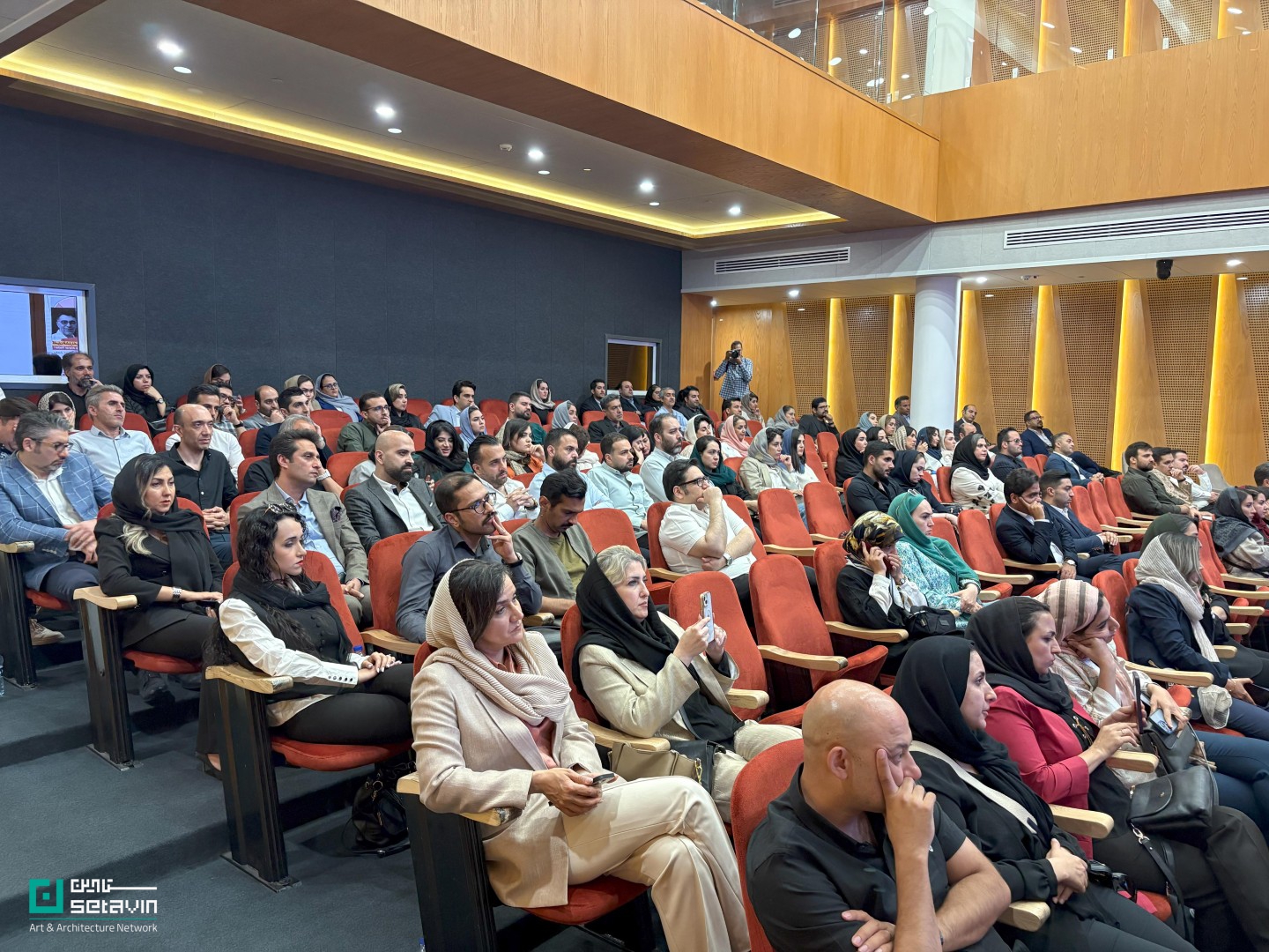 همایش نامعماری در لایه های شهر ، مشهد , نامعماری , نامعماری در لایه های شهر ، مشهد مقدس , شیخ زین الدین , رویداد های معماری , اخبار معماری , افشین خسرویان , ستاوین , رضا  حبیب زاده , پیشینه صنعت , شیشه ایمنی شرق ،  جواد شعری , کامران افشار نادری , هماش معماری مشهد , شبکه هنرو معماری , هنر و معماری