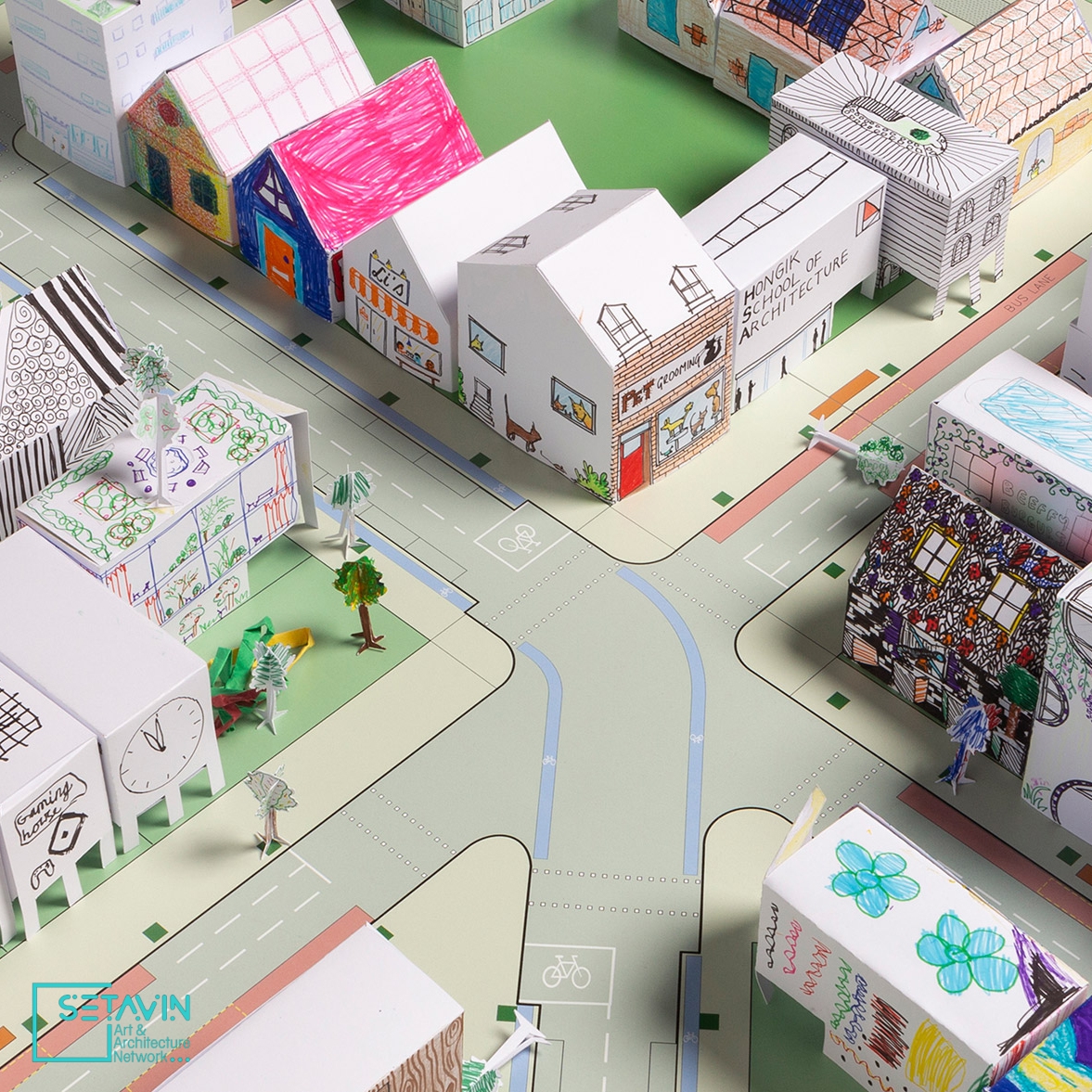 تلاش ستودنی تیم معماری فاستر و همکارانش برای سرگرم کردن کودکان در قرنطینه