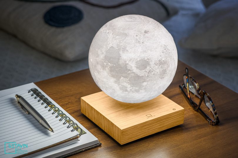 لامپ هوشمند به شکل ماه کاری از Gingko