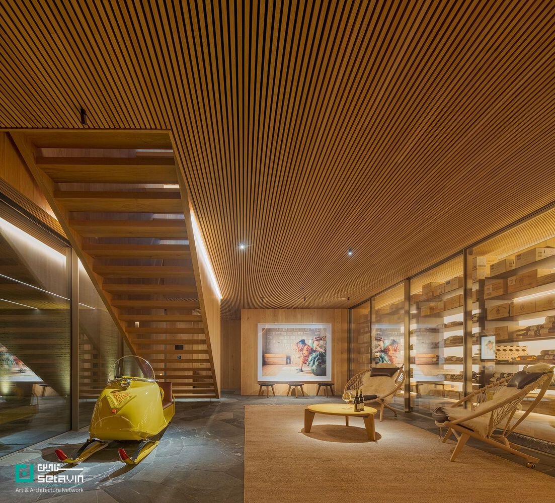 cold climate architecture, glass house design, Whistler architecture, studio mk27, Marcio Kogan, Suzana Glogowski, floating architecture, minimal house, indoor-outdoor connection, modern mountain home ,معماری در اقلیم سرد، طراحی خانه در ویسلر، خانه شیشه‌ای، استودیو mk27، مارسیو کوگان، سوزانا گلوگوفسکی، معماری معلق، طراحی داخلی و بیرونی، معماری مینیمال، پیوند با طبیعت در معماری