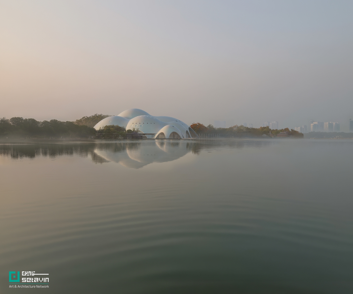 Renzo Piano, RPBW, Hanoi Opera House, Isola della Musica, Vietnam Architecture, Cultural Landmark, Concrete Shell, West Lake, PTW Architects, معماری فرهنگی, سالن اپرا, رنزو پیانو, معماری بتنی خمیده, معماری ویتنام, طراحی مرکز همایش, معماری مدرن