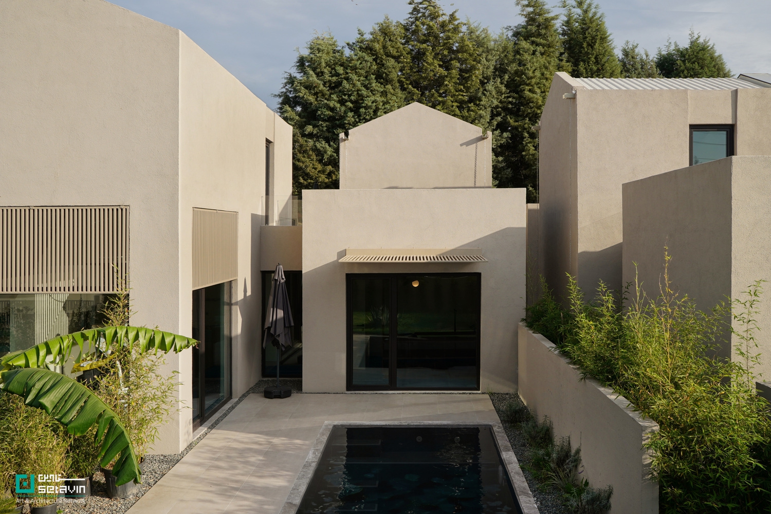معماری ساپانجا، خانه KLEE، طراحی اقامتگاه مدرن، معماری معاصر ترکیه، the work، تحلیل پروژه معماری، ستاوین، خانههای مدرن، طراحی حجم، سیلوئت معماری، معماری اقامتی , KLEE House, Sapanca Architecture, the work architects, modern residence design, Turkey architecture, contemporary housing, Stavwin, architectural analysis, volume composition, architectural silhouette, modern lodging design