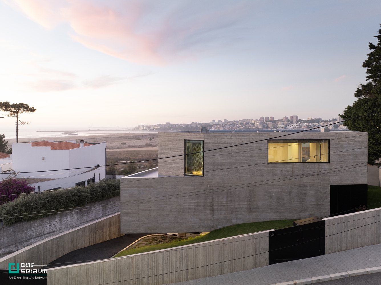 خانه JA مسکونی مدرن اثر تیم معماری eOp  arquitectura e design واقع در پرتغال
