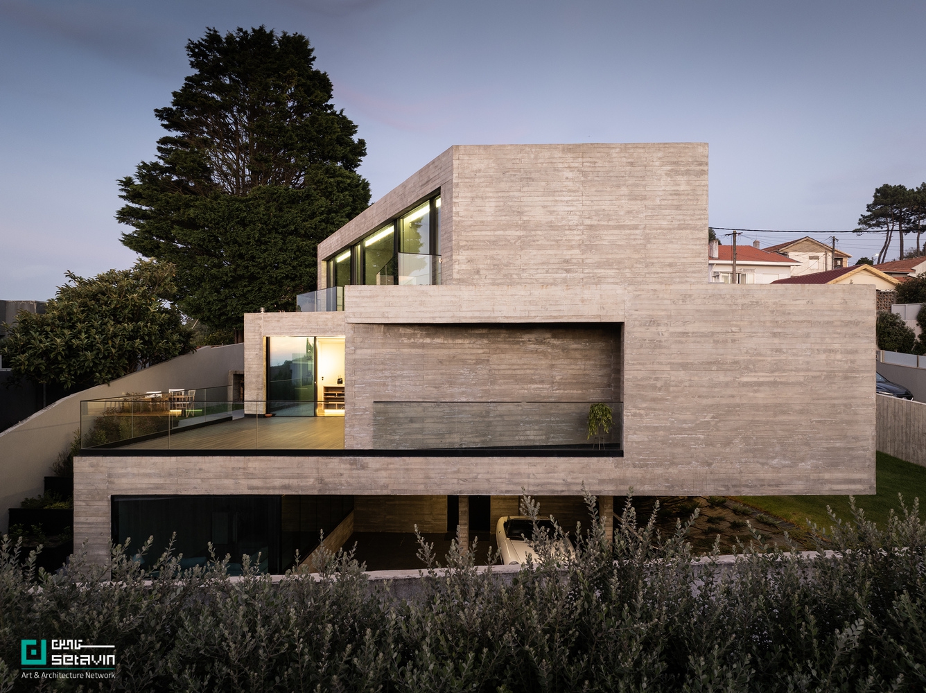 خانه JA مسکونی مدرن اثر تیم معماری eOp  arquitectura e design واقع در پرتغال