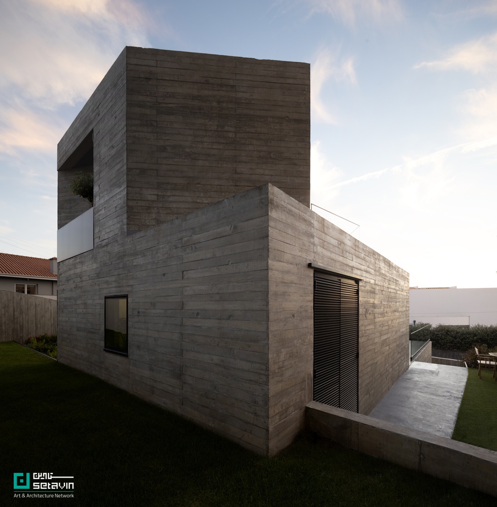 خانه JA مسکونی مدرن اثر تیم معماری eOp  arquitectura e design واقع در پرتغال
