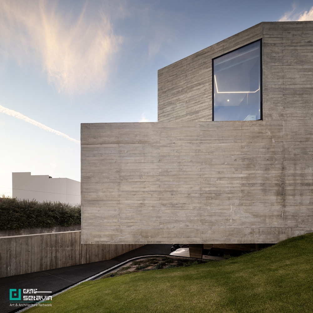 خانه JA مسکونی مدرن اثر تیم معماری eOp  arquitectura e design واقع در پرتغال