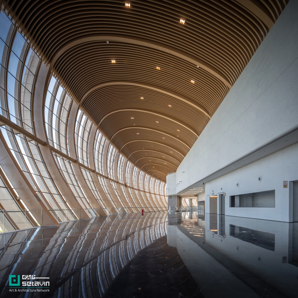 مرکز ورزشی منطقه خلیج بزرگ اثر Zaha Hadid Architects در چین؛ مجموعه‌ای آینده‌نگر با استادیوم ۶۰ هزار نفری، اقلیم‌پذیر و الهام‌گرفته از معماری بومی لینگ‌نان.