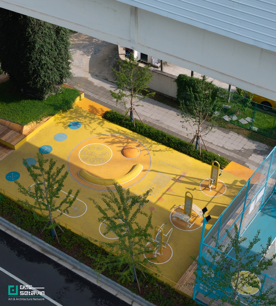 پارک Happy Spot زیر لایت ریل، VIASCAPE design، بازآفرینی فضای زیر پل، طراحی فضای ورزشی شهری، معماری منظر چین، پارک شهری شانگهای، Happy Spot under the Light Rail, VIASCAPE design, Shanghai urban park, under viaduct design, urban landscape design China