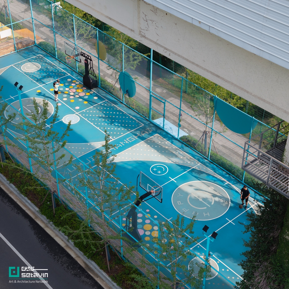 پارک Happy Spot زیر لایت ریل، VIASCAPE design، بازآفرینی فضای زیر پل، طراحی فضای ورزشی شهری، معماری منظر چین، پارک شهری شانگهای، Happy Spot under the Light Rail, VIASCAPE design, Shanghai urban park, under viaduct design, urban landscape design China