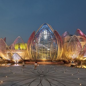 تصویر - ساختمان نیلوفرهای آبی چین (The Lotus Building) - معماری