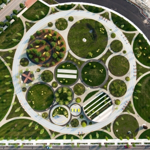 عکس - طراحی پارک نمادین مدور در محوطه نیروی دریایی فیلادلفیا ،توسط James Corner Field Operations
