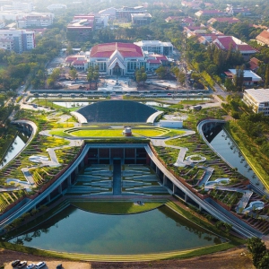 عکس - طراحی مزرعه شهری شگفت انگیزی در روف گاردن ساختمانی در بانکوک تایلند