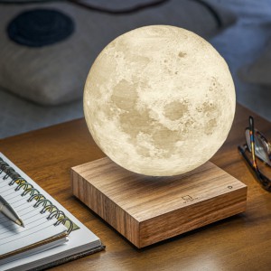تصویر - لامپ هوشمند به شکل ماه، کاری از استودیو طراحی Gingko - معماری
