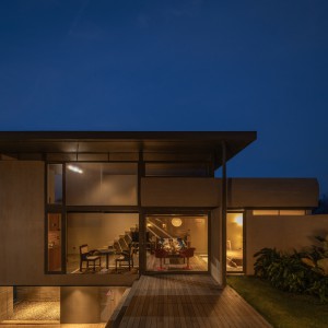 تصویر - خانه رومه تاهو ( Rumah Tahu ) ٬ اثر suatudio ٬ اندونزی - معماری