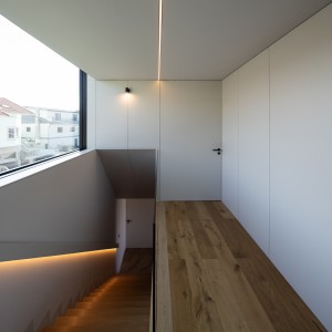 تصویر - خانه JA ، اثر تیم معماری eOp arquitectura e design ، پرتغال - معماری