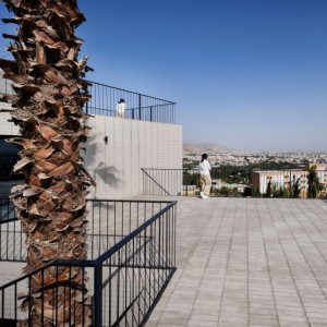 تصویر - ساختمان مدیریت خوابگاه سامیان ٬ اثر گروه معماری اشعری و همکاران ٬ شیراز - معماری