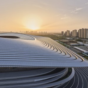 تصویر - مرکز بین‌المللی فوتبال Xi an | طراحی Zaha Hadid Architects ، iDEA و AISA | چین - معماری