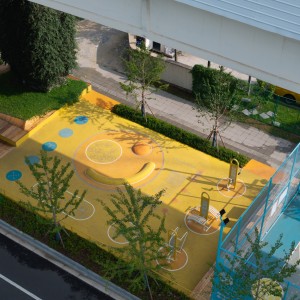 تصویر - پارک Happy Spot زیر خط Light Rail | طراحی VIASCAPE design | شانگهای، چین - معماری