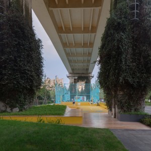 تصویر - پارک Happy Spot زیر خط Light Rail | طراحی VIASCAPE design | شانگهای، چین - معماری