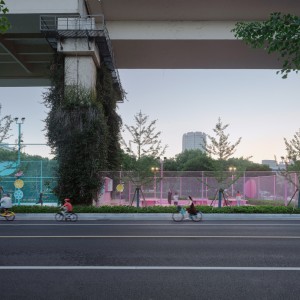 تصویر - پارک Happy Spot زیر خط Light Rail | طراحی VIASCAPE design | شانگهای، چین - معماری