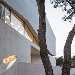 تصویر - کافه‌ ساحلی Gijang Waveon | طراحی Heesoo Kwak و IDMM Architects | کره‌جنوبی - معماری
