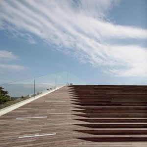 تصویر - کافه‌ ساحلی Gijang Waveon | طراحی Heesoo Kwak و IDMM Architects | کره‌جنوبی - معماری