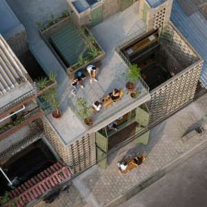 تصویر - خانه چندخانواری La Colmena | طراحی Ancestra + Natura Futura | اکوادور - معماری