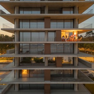 تصویر - برج مسکونی میرامار (Miramar Tower) | طراحی OODA | پرتغال - معماری
