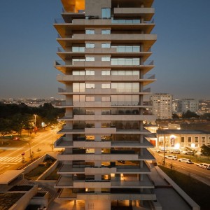تصویر - برج مسکونی میرامار (Miramar Tower) | طراحی OODA | پرتغال - معماری
