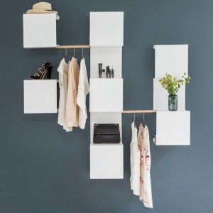 تصویر - طبقات دیواری کتاب (Wall-mounted bookcase) , اثر تیم طراحی Linde و Sandstrom - معماری