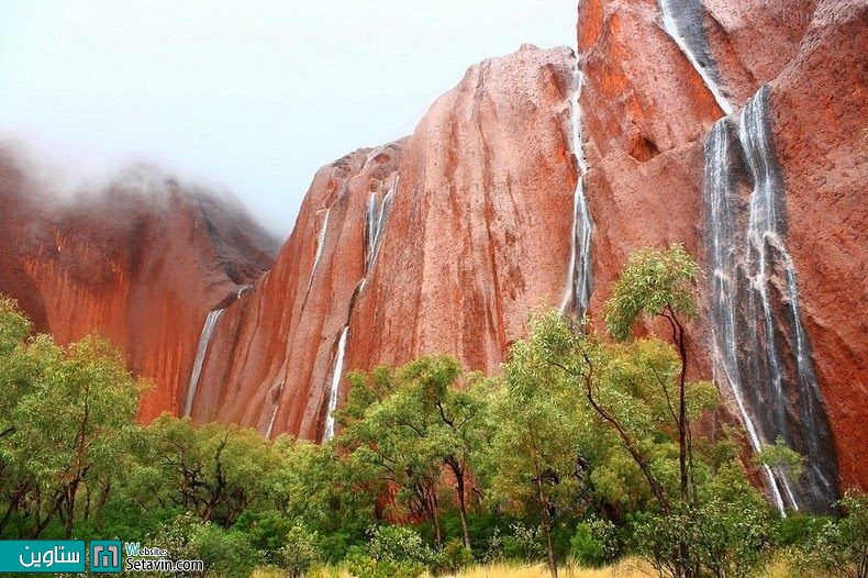 آبشار Uluru 