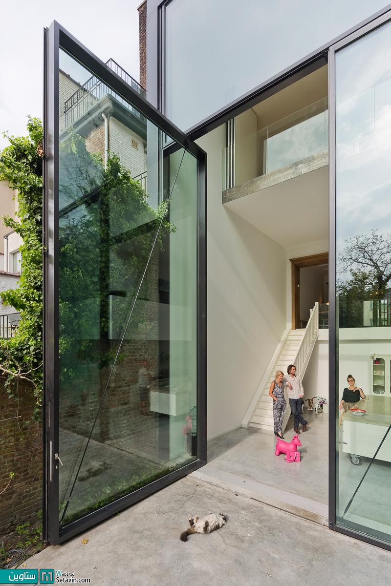 بزرگترین درب شیشه ای جهان در پروژه Antwerp , ستاوین , شبکه معماری ایران